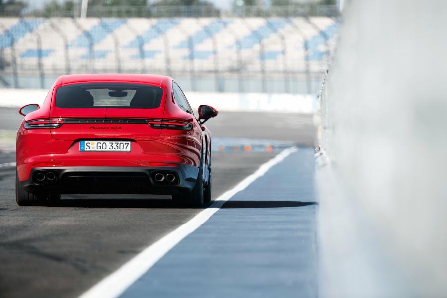  Porsche Panamera GTS (971) 2018 года  (WW) (фото 12 из 42)